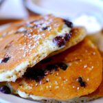 1024px-Blueberry_pancakes